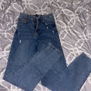 Never worn H&M mom jeans high waisted size 0
